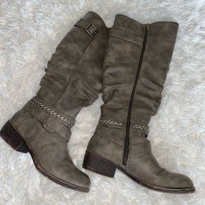 Size 8 womens zip up fashion boots